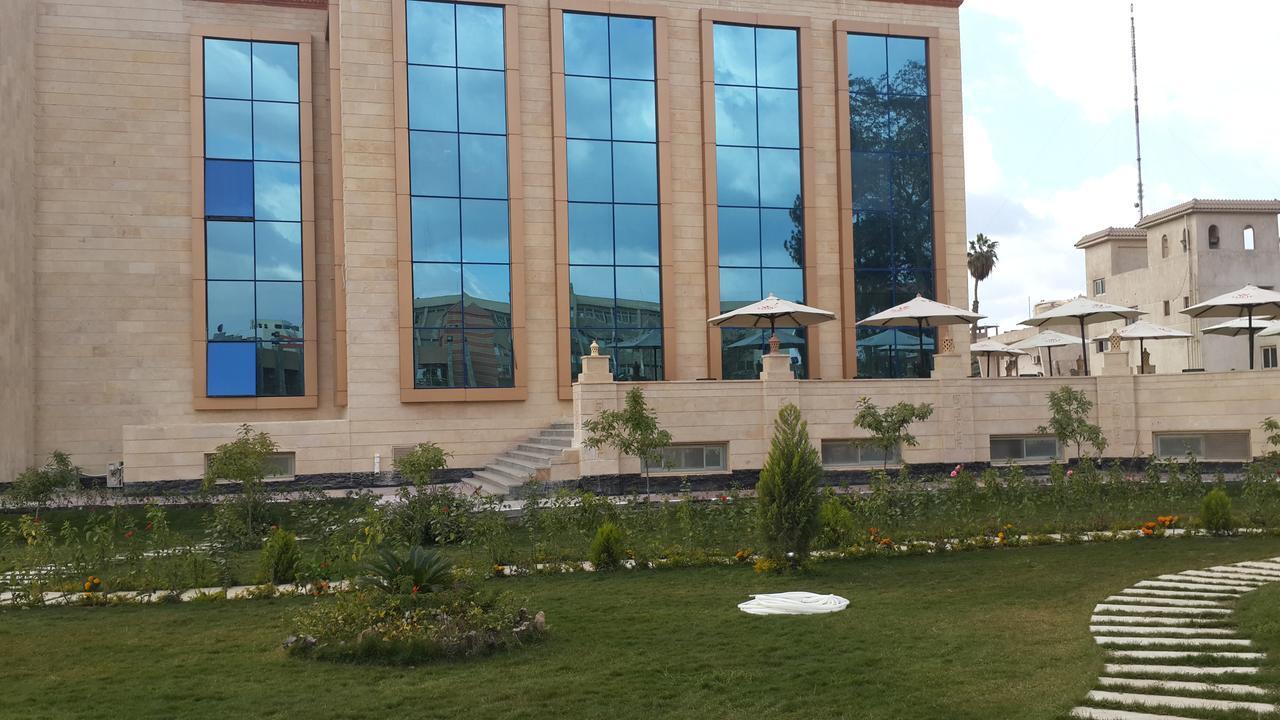 Jewel Inn Beni Suef Exteriör bild