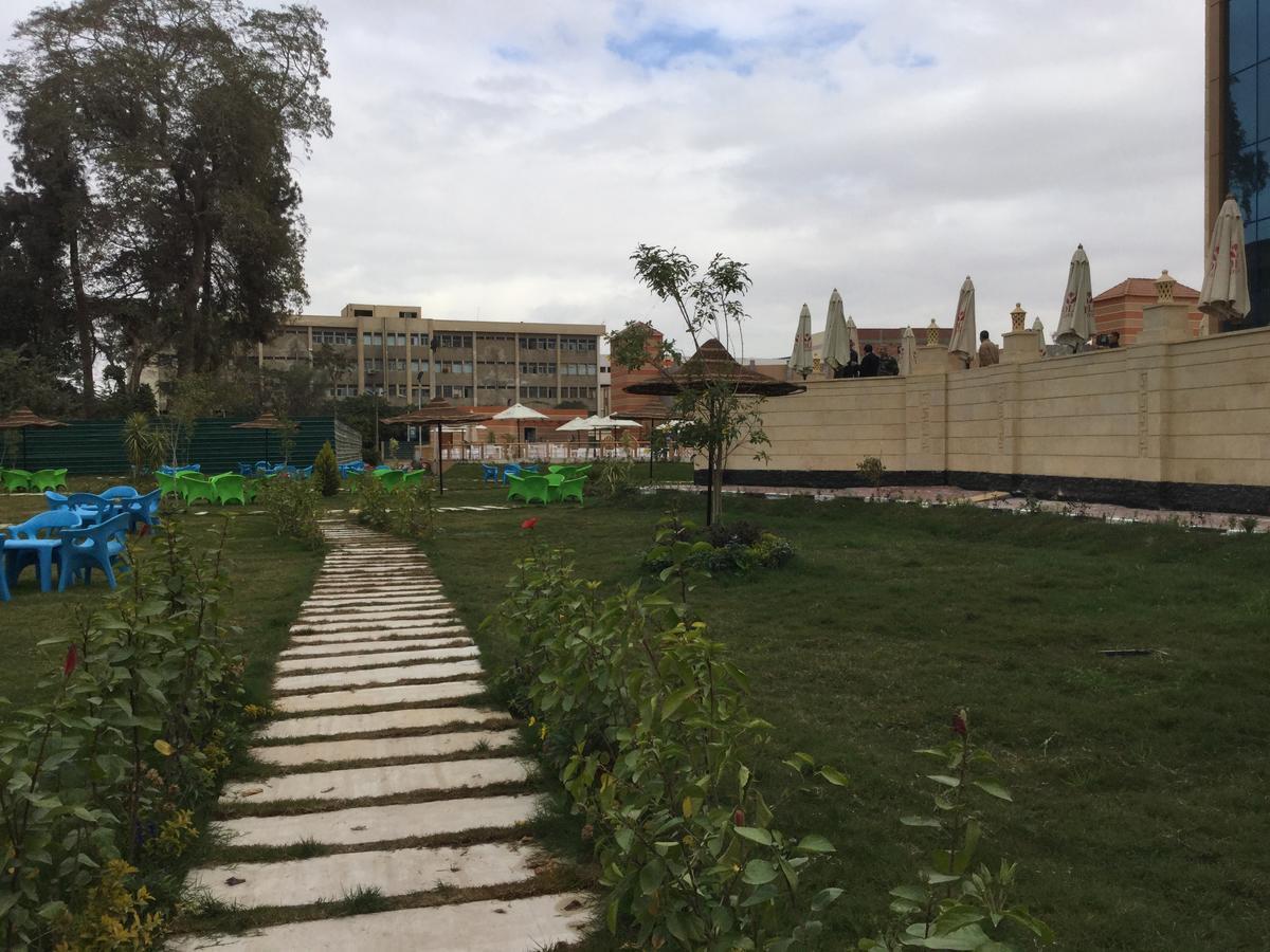 Jewel Inn Beni Suef Exteriör bild